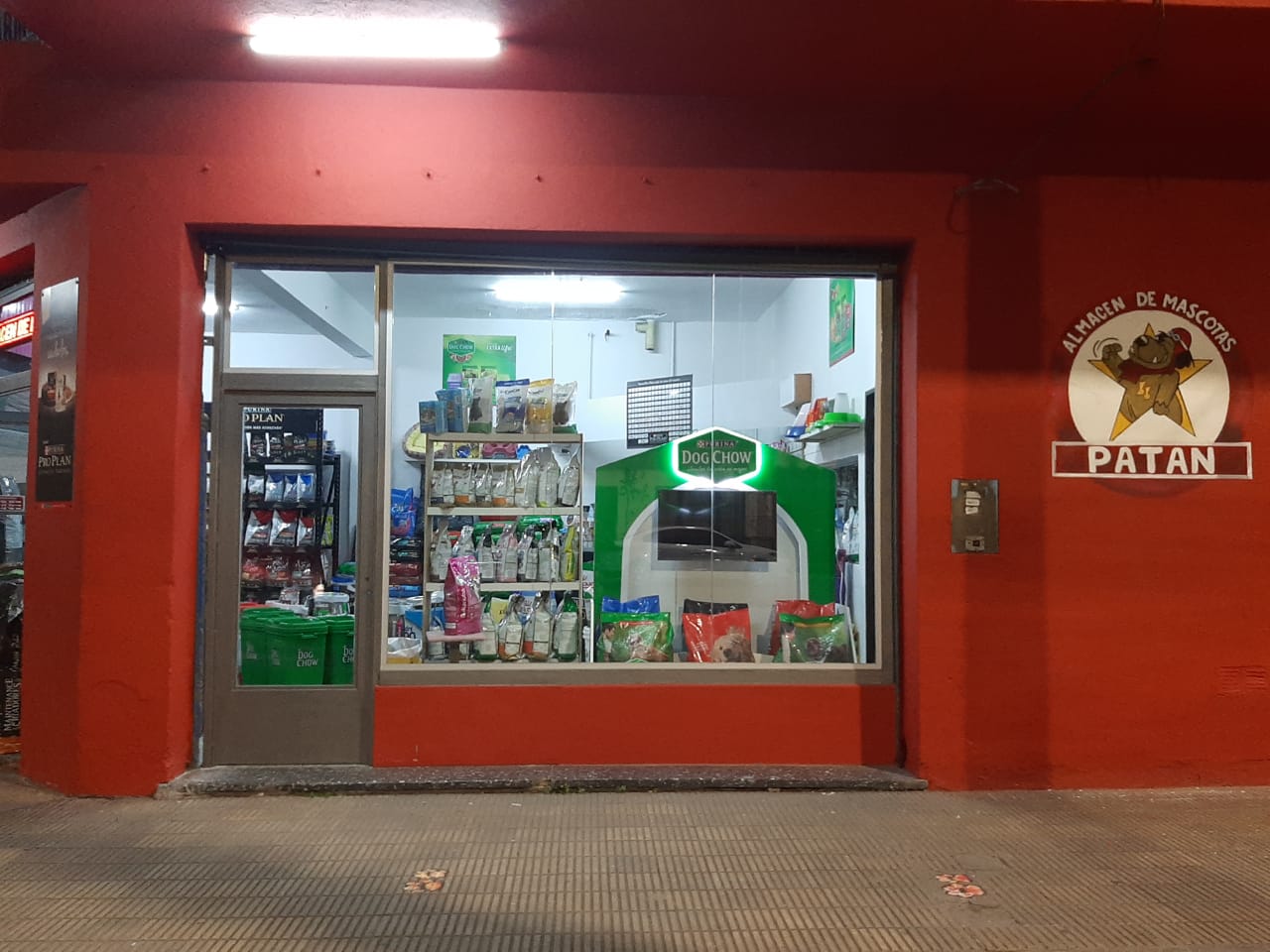 Fachada del local Patán Almacén de Mascotas en San Miguel
